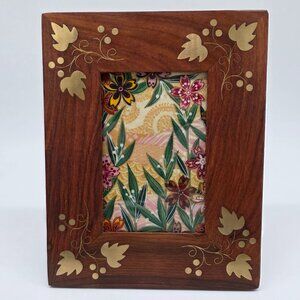 Handcrafted Wooden Photo Frame With Brass Inlay Vine Leaf Design 3.5x5.5 Inch